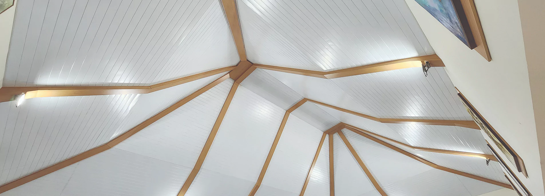 Multi R Ceiling: Plafon Profil Rounded untuk Interior yang Kekinian